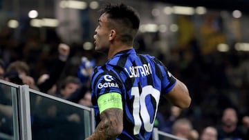 Milan (Italy), 01/10/2024.- Inter Milan'Äôs Lautaro Martinez celebrates scoring the 3-0 goal during the UEFA Champions League soccer match between FC Inter and FK Crvena Zvezsa, in Milan, Italy, 01 October 2024. (Liga de Campeones, Italia) EFE/EPA/MATTEO BAZZI
