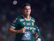 James cambiaría de posición en León