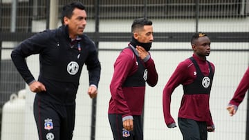 "Barrios y Paredes serían titulares si el campeonato empezara hoy"