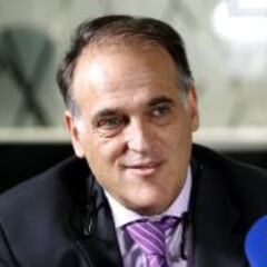 Tebas: "El Real Madrid hace bien si retira las esteladas"