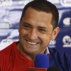 Bobadilla: "Ya fui ídolo como arquero, busco serlo como DT"