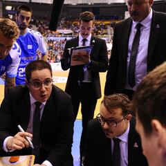 Oficial: Epi suple a Cuspinera en el banquillo del Estudiantes