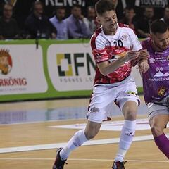 ElPozo Murcia remonta y presiona al Barcelona