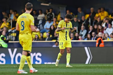 El jugador canadiense poco a poco vuelve a ser importante para Marcelino. Hizo un gol y fue un peligro constante para la defensa rival.