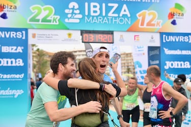 El increíble reto de Álex Roca y ‘Jota’ en Ibiza: “Yo sin voz, él sin vista”