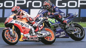 _FIS9548. Hohenstein-ernstthal (Germany), 01/07/2017.- Spanish MotoGP rider Marc Marquez (L) of the Repsol Honda Team and Spanish Moto GP pilot Maverick Vinales in action during the qualifying of the motorcycling Grand Prix of Germany at the Sachsenring racing circuit in Hohenstein-Ernstthal, Germany, 01 July 2017. The Motorcycling Grand Prix of Germany takes place on 02 July. (Ciclismo, Motociclismo, Alemania) EFE/EPA/FILIP SINGER