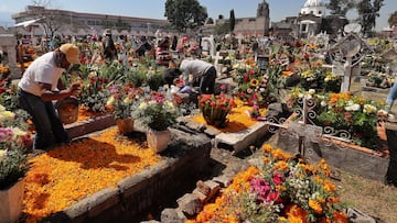 Día de Muertos 2022 en México: se puede ir a visitar a los difuntos en el cementerio y qué horarios hay
