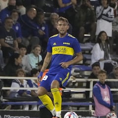 Se lesionó Figal: Aranda, titular