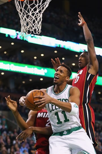 Este a?o ha jugado 65 partidos en Portland, con quien firm¨® un contratazo hace solamente un a?o, pero este pick de 2010 est¨¢ muy por detr¨¢s de otros jugadores que salieron aquel a?o como Cousins, Paul George, Bledsoe o Gordon Hayward.