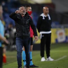 García Pimienta: “Firmo ahora mismo un derbi canario en los playoff”