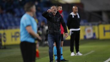 García Pimienta: “Firmo ahora mismo un derbi canario en los playoff”