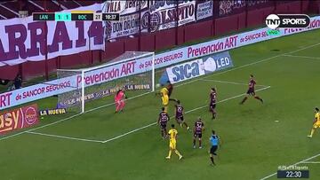 Wanchope marcó un importante gol en cancha de Lanús cuando Boca no se encontraba nada cómodo. Un ingrediente más al debate sobre la figura del nueve.