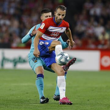 El canterano del Real Madrid militó entre 2001 y 2006 en el club blanco (alternando el primer equipo y el filial). En el Granada jugó entre 2019 y 2021.