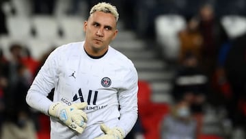 El guardameta costarricense Keylor Navas ver&aacute; el duelo ante el Real Madrid desde la banca, tras la elecci&oacute;n de Donnarumma como titular. 