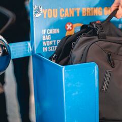 La mochila para llevar en cualquier avión: Ryanair, EasyJet y más