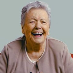 María Galiana recibió la ayuda de la UME y fue llevada en brazos a su hotel