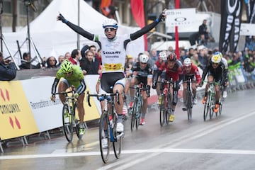 El ciclista del Team BikeExchange ha corrido en varias ocasiones el Giro de Italia, el Tour de Francia y la Vuelta a Espa?a. En el Campeonato de Eslovenia de Ciclismo en Ruta de 2021 fue tercero, competici¨®n en la que se impuso en 2017. A sus 33 a?os, el esloveno ha ganado varias etapas de vueltas menores, e incluso logr¨® imponerse en 2014 en la etapa final del Giro.