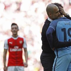 Guardiola: "Unos se irán y otros vendrán; seremos mejores..."