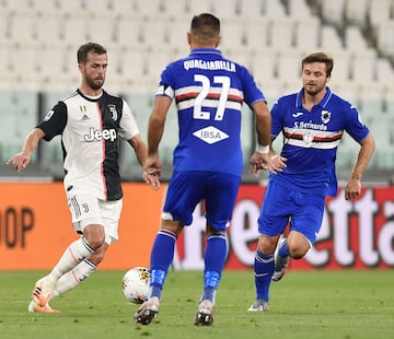 El equipo de Sarri derrotó 2-0 a Sampdoria con goles de Cristiano y Bernardeschi y logró su liga número 36 de la historia. Es la novena consecutiva, récord histórico de las grandes ligas de Europa.