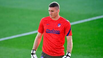 Ivo Grbic en un entrenamiento del Atlético.