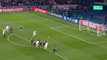 La secuencia del penalti que elimina al PSG de la Champions