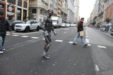 Prophet recorre el centro de Madrid para promocionar Crysis 3