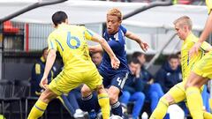 Keisuke Honda durante el partido amistoso entre Jap&oacute;n y Ucrania