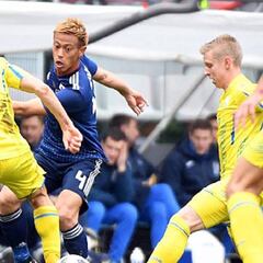 Honda y Kawashima lideran la lista preliminar de 27 de Japón