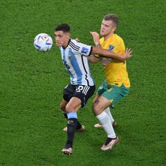 Can Thiago Almada get on the field in the World Cup final?
