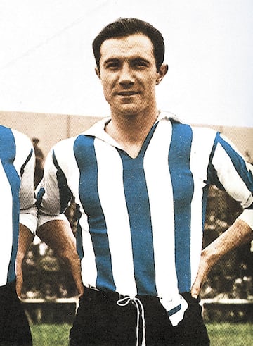 Defendió los colores del Alavés durante la temporada 1930-31. Jugó en el Real Madrid ocho temporadas entre 1931 y 1936, y tras la Guerra Civil desde 1939 hasta 1942.