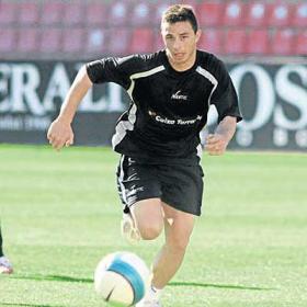 <b>¿CONTINUARÁ? </b>Rubén Castro, en un entrenamiento del Nàstic en el Nou Estadi la pasada temporada.