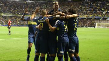 Soccer - Copa Libertadores - Group Stage - Group G - Boca Juniors v Deportes Tolima - Alberto J. Armando Stadium, Buenos Aires, Argentina - March 12, 2019 Boca Juniors' Mauro Zarate celebrates scoring their third goal with team mates REUTERS/Agus