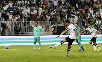 Parejo hizo el 1-3 definitivo de penalti.