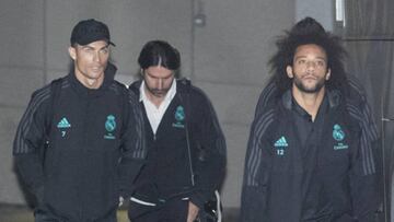 Los jugadores del Real Madrid rumbo a la concentración de Valdebebas.