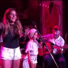 Las hijas de Bimba Bosé siguen sus pasos