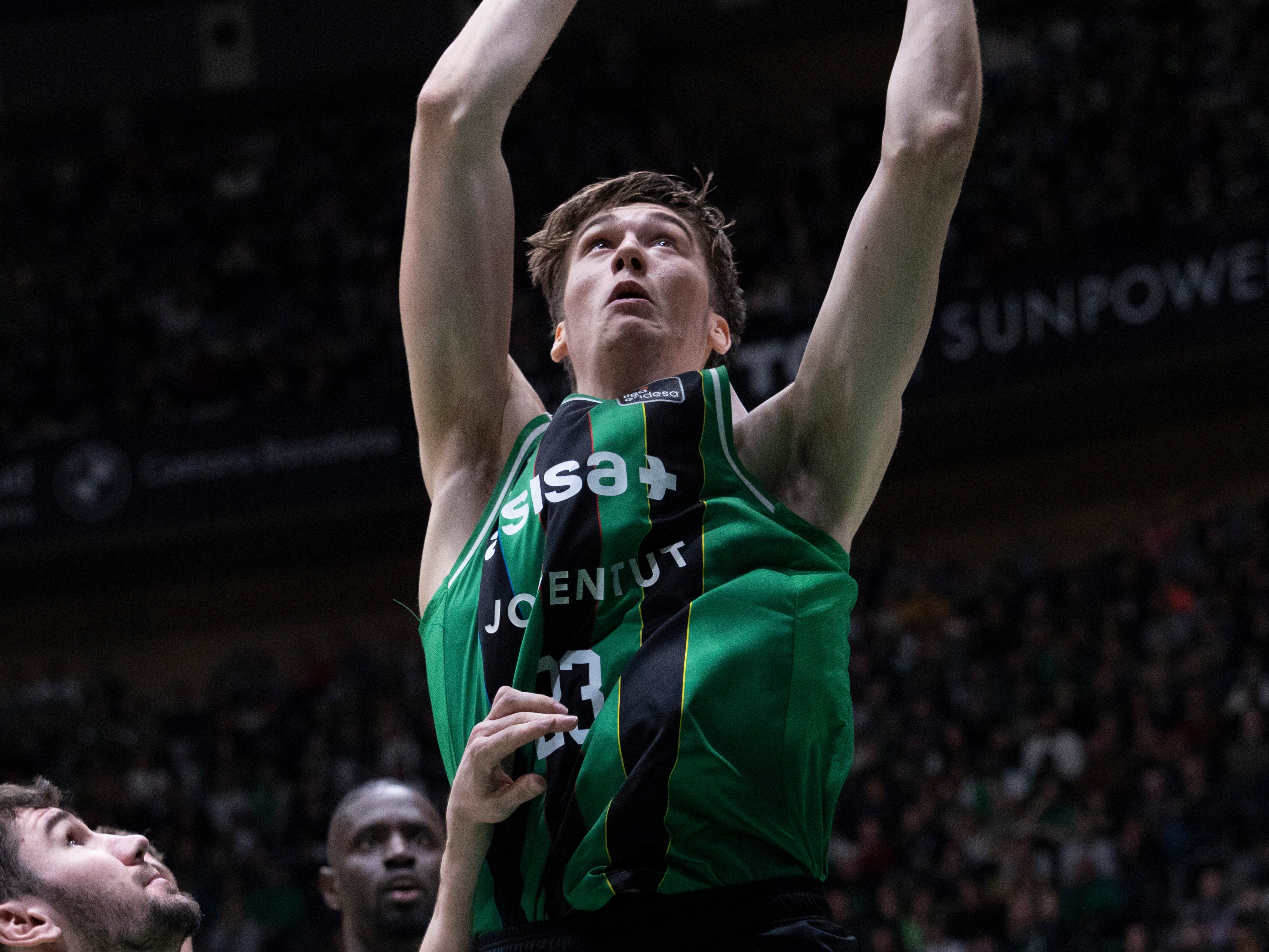 La Penya desnuda al Barça