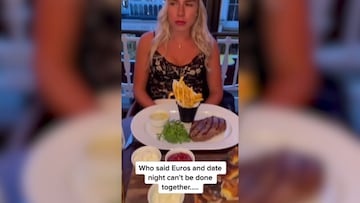 El enojo de esta chica al ver a su pareja viendo la Euro en la cita