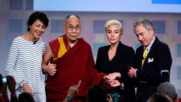 China veta a Lady Gaga por su encuentro con el Dalai Lama.
 @ladygaga