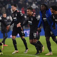 Cuadrado entra en el final y Juve avanza primero del grupo