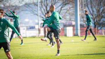 Naldo fue elegido 'Jugador Estrella Galicia' del mes del Racing de Ferrol.