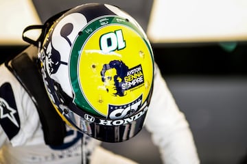 "Ayrton Senna siempre". Este es el mensaje que llevará el piloto francés Pierre Gasly en el casco durante el Gran Premio de Emilia Romagna para homenajear al piloto brasileño. 