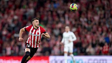 BILBAO, SPAIN - JANUARY 22: Aitor Paredes of Athletic Club in action during the LaLiga Santander match between Athletic Club and Real Madrid CF at San Mames Stadium on January 22, 2023 in Bilbao, Spain. (Photo by Ion Alcoba/Quality Sport Images/Getty Images)