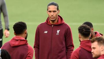 Van Dijk en el Camp Nou.