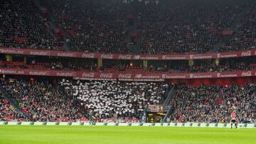 San Mamés, durante el partido con el Sevilla