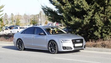 23/01/17 REAL MADRID
MARCELO EN EL COCHE SALIENDO DEL HOSPITAL UNIVERSITARIO LA MORALEJA