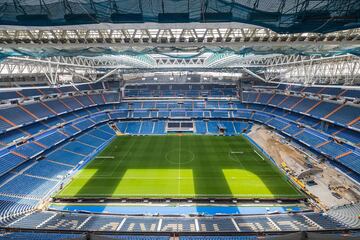 Llega el verano y con ello el parón de las competiciones y las obras de remodelación del Estadio Santiago Bernabéu avanzan a pasos agigantados. 