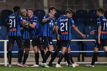 Atalanta gana en casa y se asegura en la próxima UEFA Champions League. Luis Muriel, el héroe de la noche en Bérgamo, llega a 18 goles en esta Serie A.