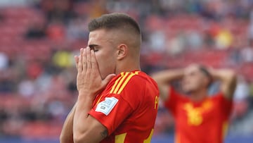Futbol, Espana vs Brasil.
Mundial sub 20, Chile 2025.
El jugador de Espana Pablo Garcia es fotografiado durante un partido del grupo C del mundial sub 20 contra Brasil disputado en el estadio Nacional de Santiago, Chile.
04/10/2025
Jonnathan Oyarzun/Photosport
Football, Spain vs Brazil.
U-20 World Cup Championship.
Spain’s player Pablo Garcia is pictured during a Group C match of the U-20 World Cup against Brazil at the Nacional stadium in Santiago, Chile.
04/10/2025
Jonnathan Oyarzun/Photosport