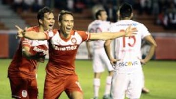Carlos Gerardo Rodríguez anotó el primer tanto de los Diablos.