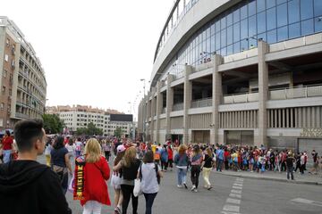 Gran ambiente en el Vicente Calderón. 